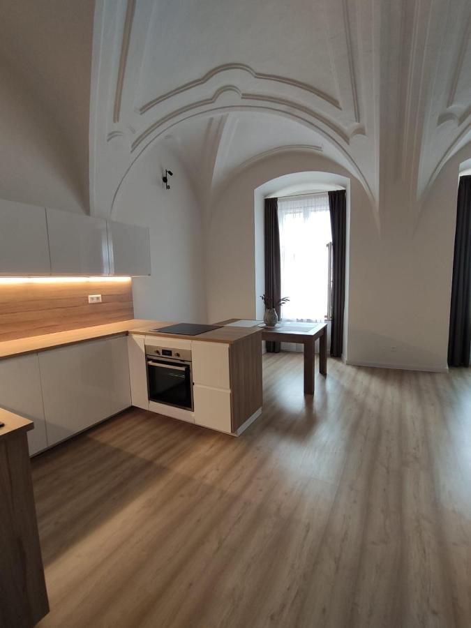 Apartman U Klavdie バンスカー・ビストリツァ エクステリア 写真